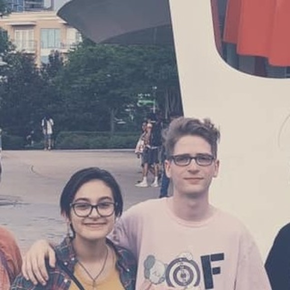 Profile Picture of Griffin Fagelman (@griffraff) on Poshmark