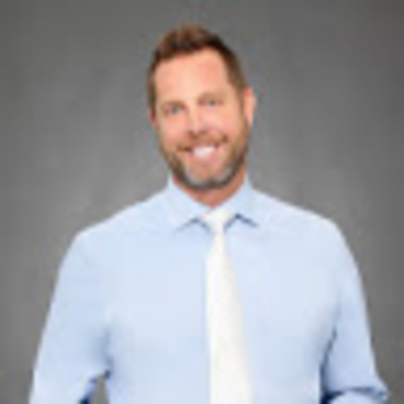 Profile Picture of Matt Clements (@surferrealtor) on Poshmark
