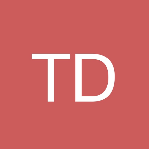 Profile Picture of Tyler Davies (@doktorthunder) on Poshmark