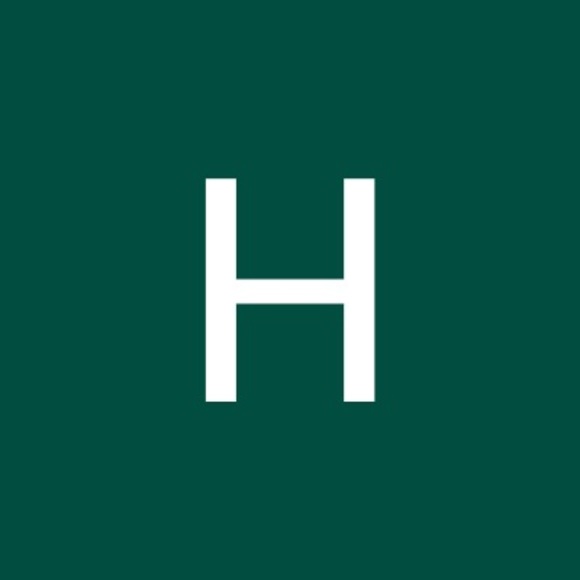 Profile Picture of Hasinah Rahmatullah (@hrah20) on Poshmark