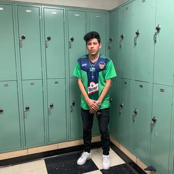 Profile Picture of Mincho Ochoa (@sebasochoa00) on Poshmark