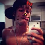 Laura ST - Facebook Profile Picture of Laura ST (@Laura-ST) on Facebook