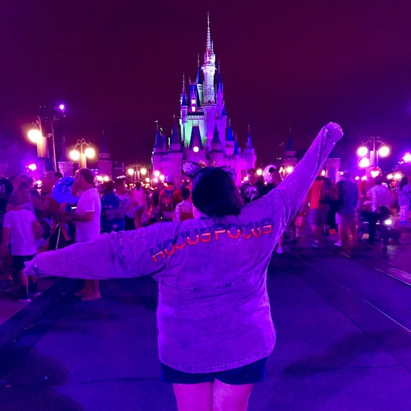 Profile Picture of Kimberly Pellone (@kimberlypellone) on Poshmark