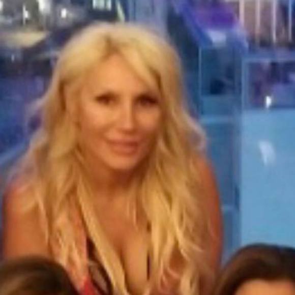 Profile Picture of Lucrezia Laera (@luci1016) on Poshmark