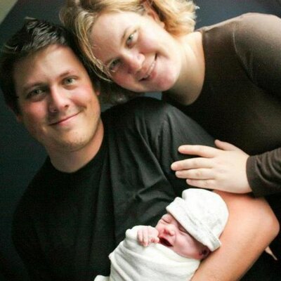 Profile Picture of Jake & Danielle (@JakeDanielle) on Twitter