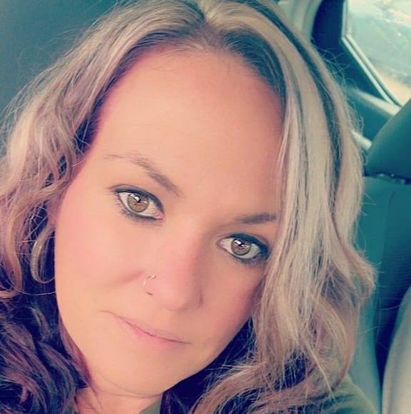 Profile Picture of Jenna Beilfuss (@jthomp02) on Poshmark