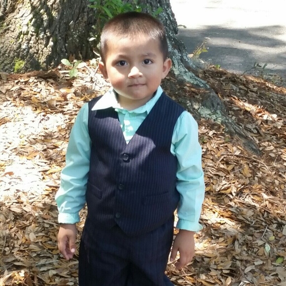 Profile Picture of Victor Silverio (@huguito0407) on Poshmark