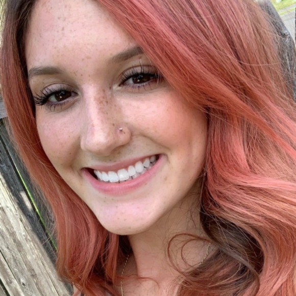 Profile Picture of Olivia Connors (@milkjugs143) on Poshmark