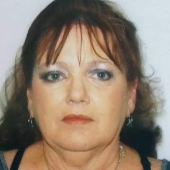 Profile Picture of Donna Hofer (@donnahofer694) on Poshmark