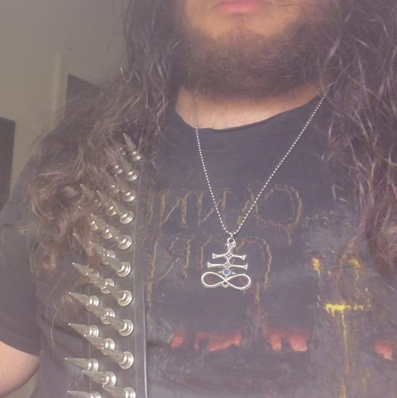 Cameron Bourgoine - Poshmark Profile Picture of Cameron Bourgoine (@ognokron) on Poshmark