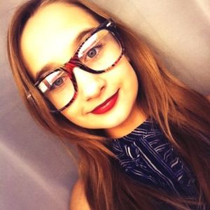 Profile Picture of Sophia Wolfe (@wolf_chic) on Myspace