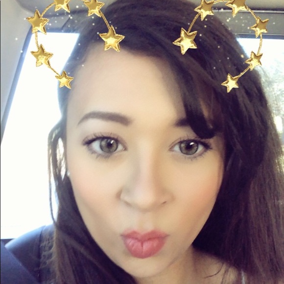 Profile Picture of Alexis Mcleish (@alelauren) on Poshmark