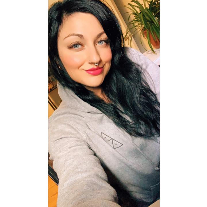 Profile Picture of Chloe Demers (@chloedemers70) on Tiktok