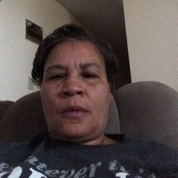 Profile Picture of Pat Ledsinger (@9870) on Poshmark