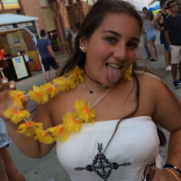 Profile Picture of Meaghan Makar (@meaghanmakar) on Poshmark