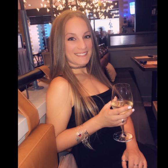 Profile Picture of Paige Schmidt (@pschmidt179229) on Poshmark