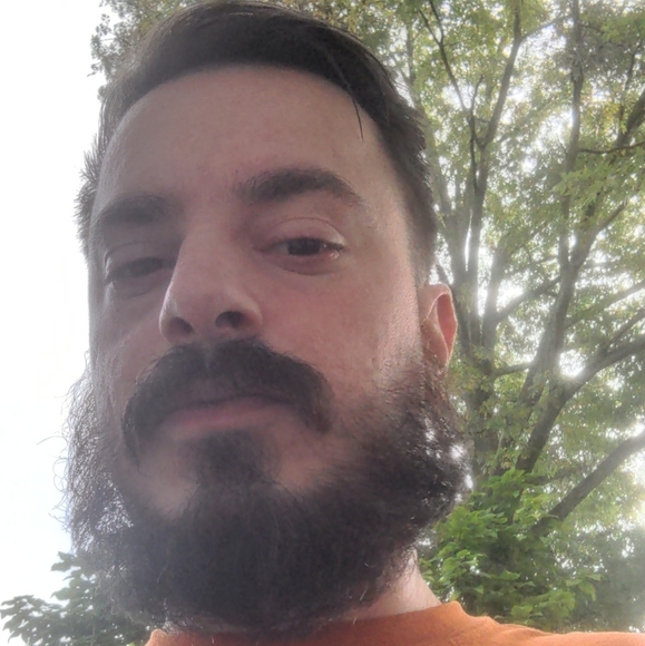 Profile Picture of Bryan Horstman (@bdhorstman) on Poshmark