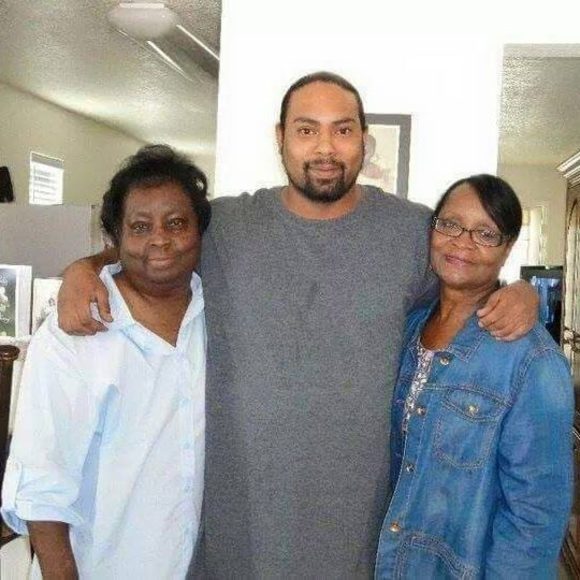 Profile Picture of Carl Collins (@collins16847) on Poshmark