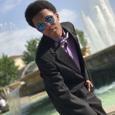 Profile Picture of Victor Davis (@VictorD46052454) on Twitter