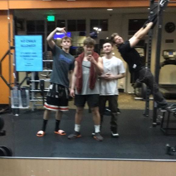 Profile Picture of Brandon Basart (@bman57) on Poshmark