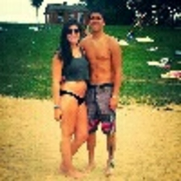 Nicole Mayle - Poshmark Profile Picture of Nicole Mayle (@nicolejadee13) on Poshmark