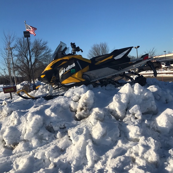 Profile Picture of Aaron Wickham (@wickham20) on Poshmark