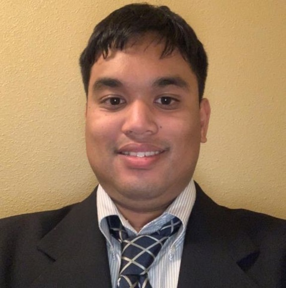 Profile Picture of Jonathan Singh (@jnthnsngh) on Poshmark