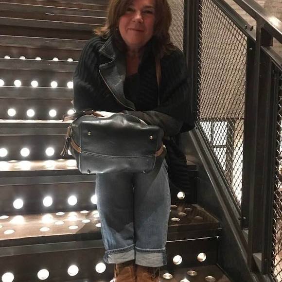 Profile Picture of Manon Roy (@manonr) on Poshmark