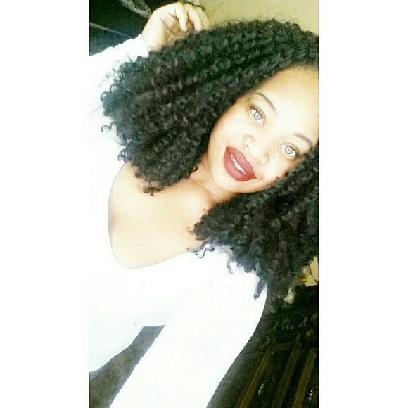 Profile Picture of Paradyse Lawshea (@paradysel) on Poshmark