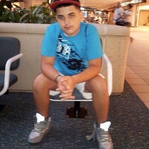 Profile Picture of Alex Serria (@flowlikeaboss) on Myspace