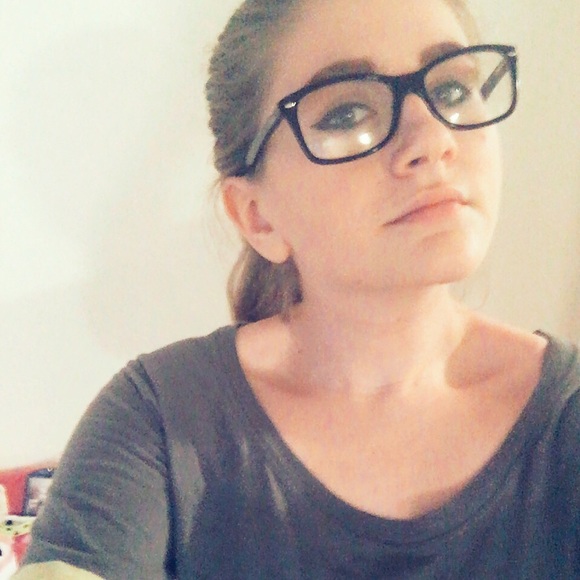 Profile Picture of Paige Caskey (@paigecaskey) on Poshmark