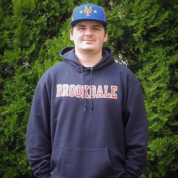 Profile Picture of Nolan Aucone (@mrclutchgamer11) on Poshmark