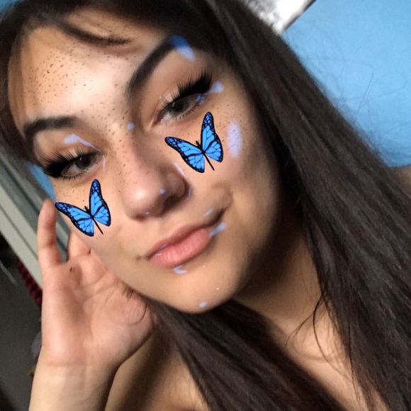 Profile Picture of Shaunday Rebelo (@rebel4545) on Poshmark