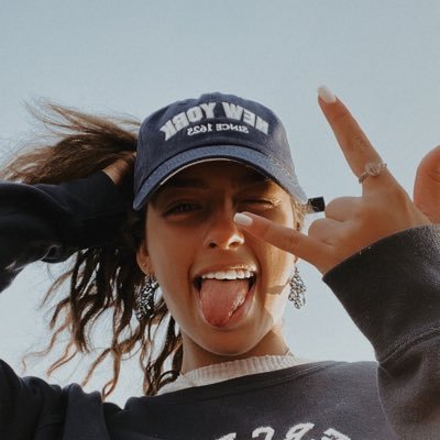 Profile Picture of Carlota D’Silva Abreu (@Carlotadza) on Twitter