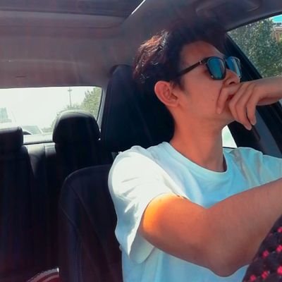 Profile Picture of SimonXu徐一捷 (@SimonYijieXu) on Twitter