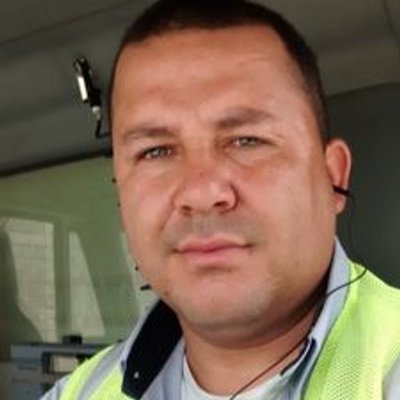 Profile Picture of Julian Serna (@julianserna81) on Twitter