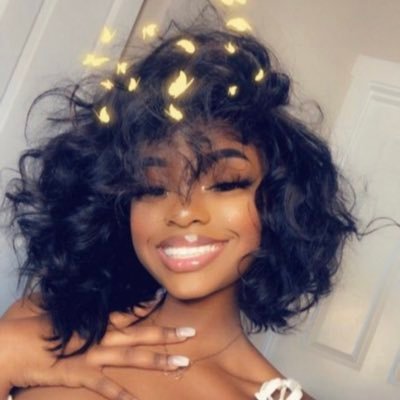 Profile Picture of Andrea Hooks (@Dreaworld04) on Twitter