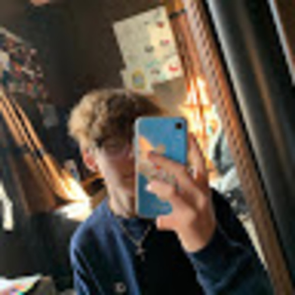 Profile Picture of Mason Elmer (@elmermas715) on Poshmark