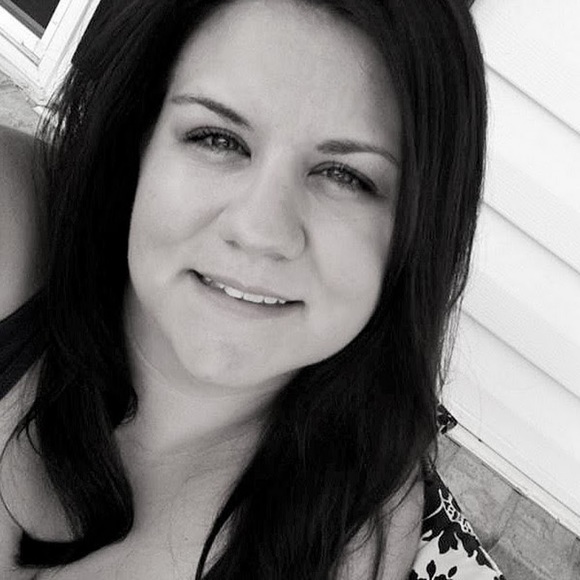 Profile Picture of Ladonna Kerbs (@jleakerbs) on Poshmark