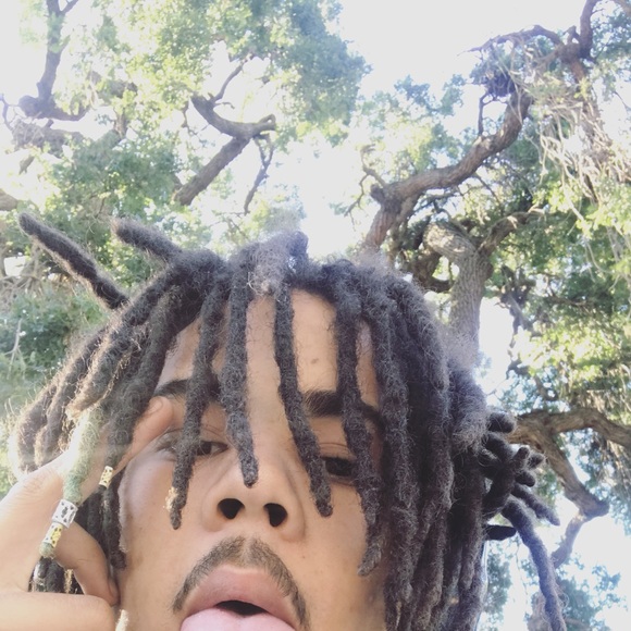 Profile Picture of Trilla Orebaugh (@trillambe) on Poshmark