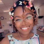 Profile Picture of Colette Russell (@the1989suitelife) on Instagram
