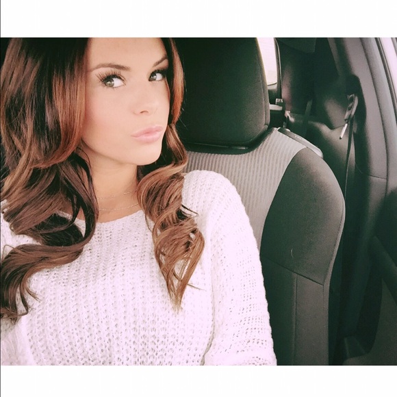 Profile Picture of Marina Borsato (@marinahair28) on Poshmark