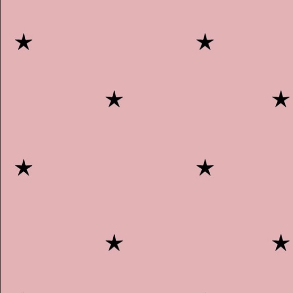 Profile Picture of Natalie Kondrich (@natalie_2915) on Poshmark