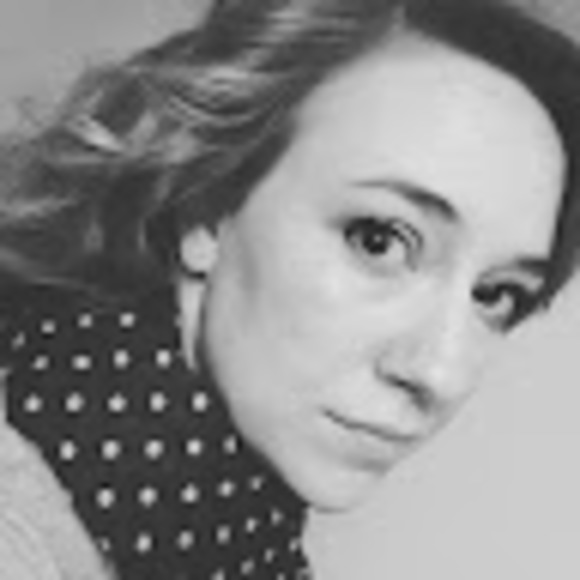 Profile Picture of Stephanie Knollenberg (@s_knollenberg) on Poshmark