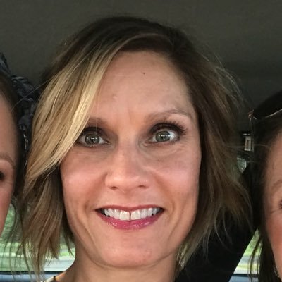 Profile Picture of Cynthia James (@cjames7048) on Twitter