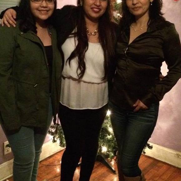 Profile Picture of Maria Cortes (@mariacortes389) on Poshmark