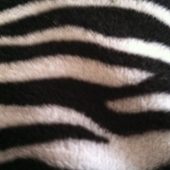 Profile Picture of Robin Bernhardt (@robin1164) on Poshmark
