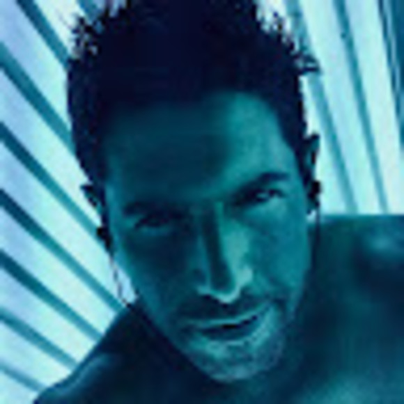 Profile Picture of Daniel Detuccio (@danieldetuccio) on Poshmark