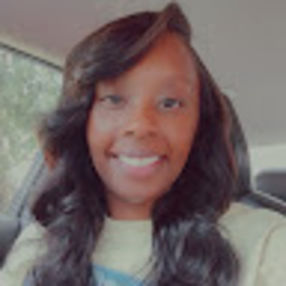 Profile Picture of Dalisha Dawkins (@dalishadawkins) on Poshmark