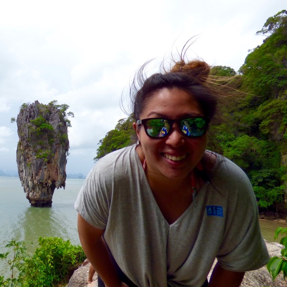 Profile Picture of Aimee Wong (@aimeewong23) on Poshmark